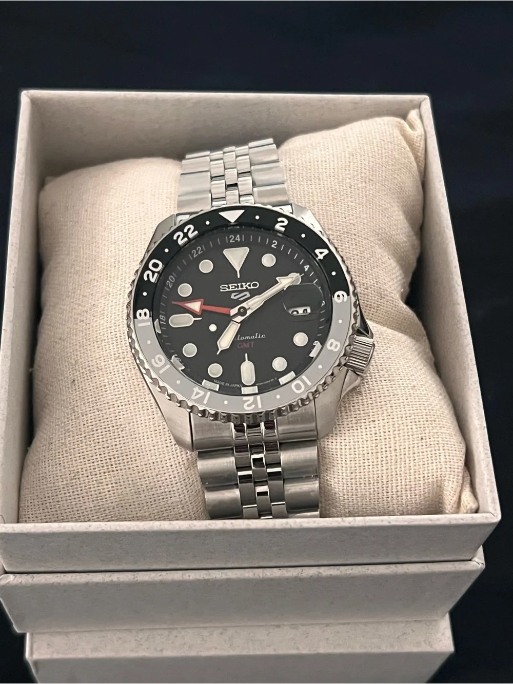Seiko Silver Stainless Steel Watch with Black Dial and GMT Bezel